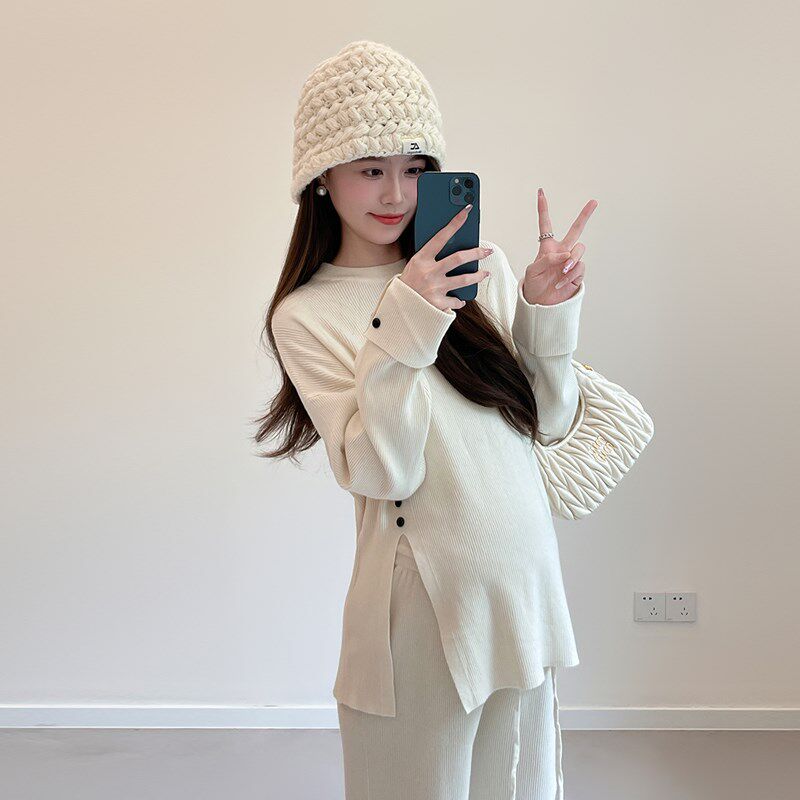 孕妇装秋装套装时尚款外出s秋冬季毛衣女2024新款针织阔腿裤两件