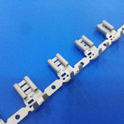 6.3旗型插簧连带250爪形插簧高脚端子铜件连接器对插式