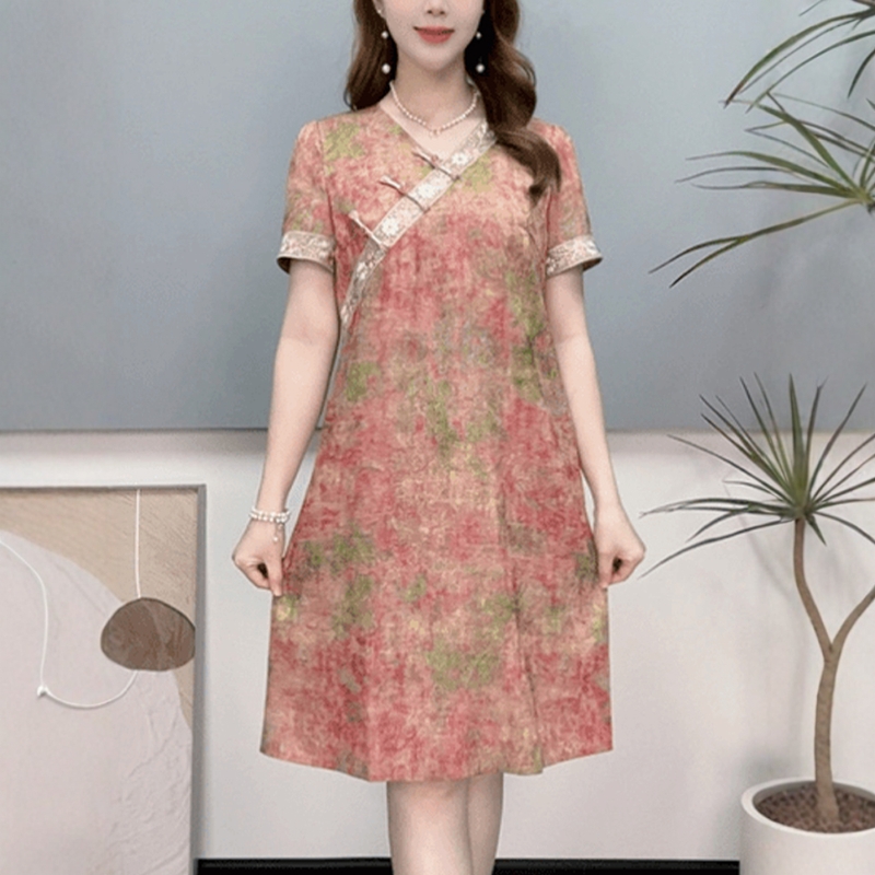 旗袍裙夏季2025年宽松显瘦中老年绣花盘扣Q减龄大码短袖连衣裙女
