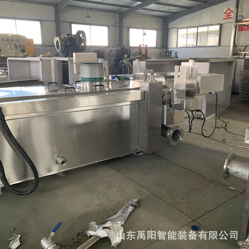 洋葱圈油炸生产线 连续油炸流水线设备 猫耳朵油炸生产线厂家直供