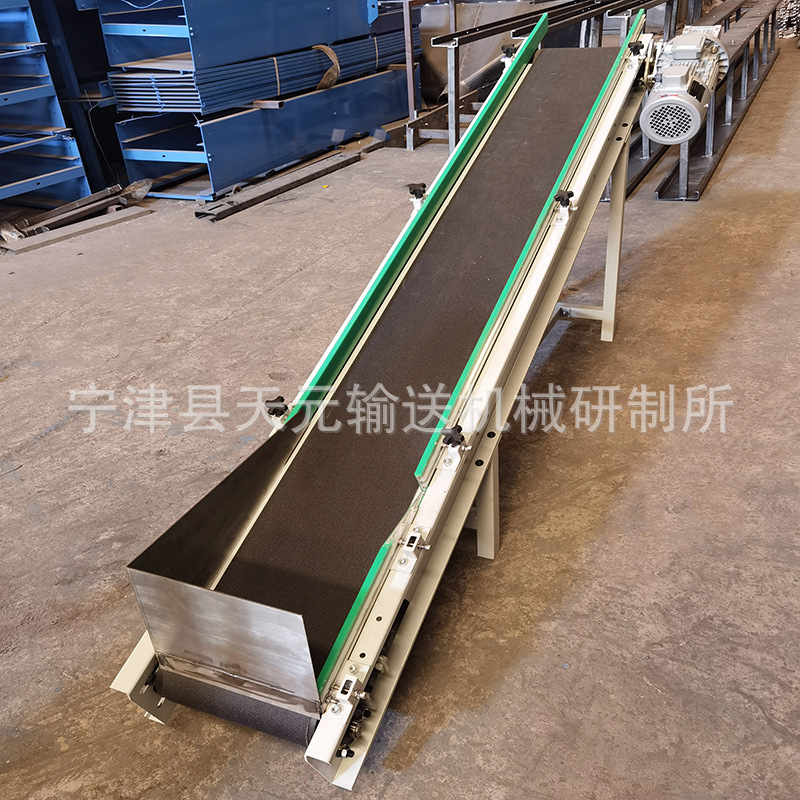 现货皮带提升机切割机配套方管圆管上料防滑耐磨PVK皮带输送机