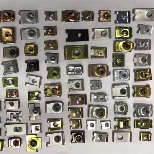 Q312夹片螺母卡式配件镀锌金属牌照卡扣B型板簧螺母 U型夹板簧片