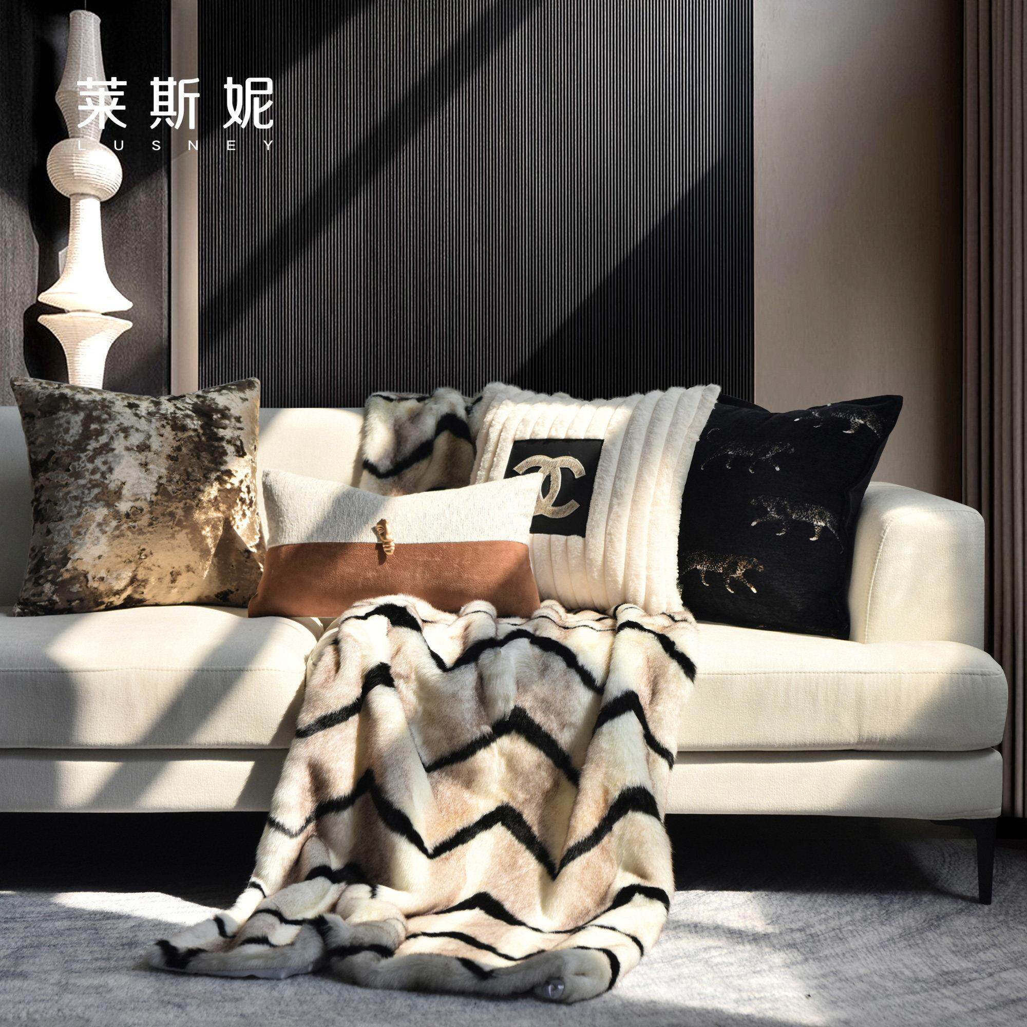 中古风轻奢高级感毛绒抱枕沙发客厅别墅酒店样板间组合搭配靠枕套