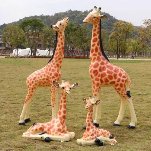 玻璃钢仿真长颈鹿雕塑摆件