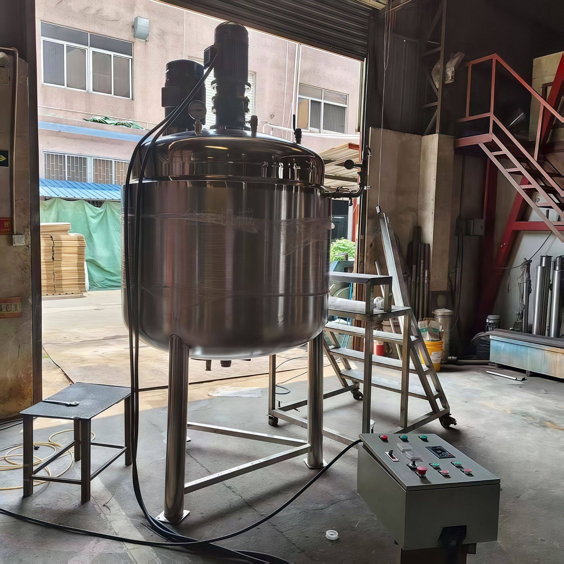 电加热搅拌锅洗发水洗洁精洗衣液液体膏体日化品混合乳化罐,清洗/食品/商业设备,乳化机,淘宝优惠券,粉丝福利购,淘宝优惠卷