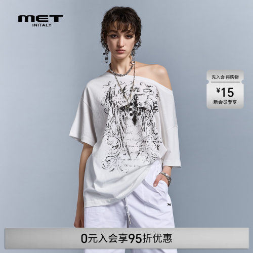 MET initaly夏季新款轻朋克风露肩斜肩短袖T恤女印花白色上衣潮流