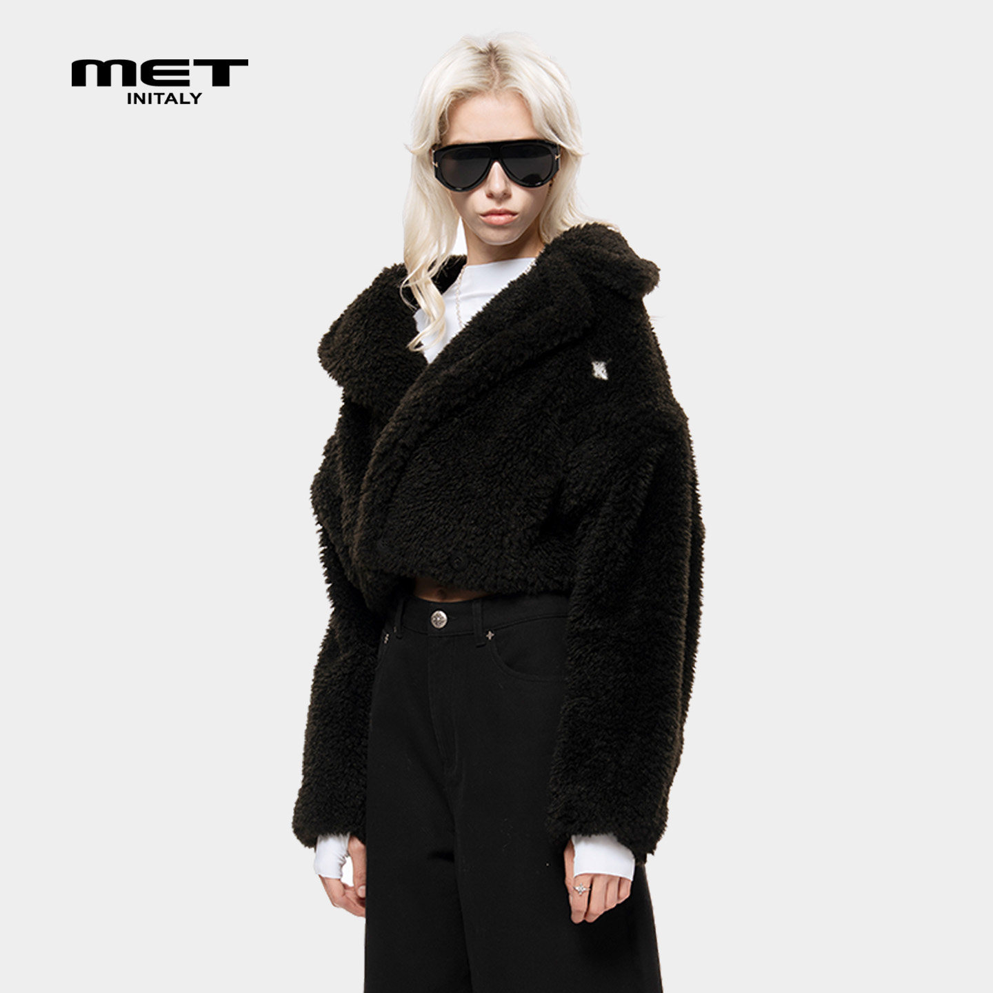 MET initaly黑色毛茸短外套女秋冬辛苦翻领大衣短款时尚外套,女装/女士精品,短外套,淘宝优惠券,粉丝福利购,淘宝优惠卷