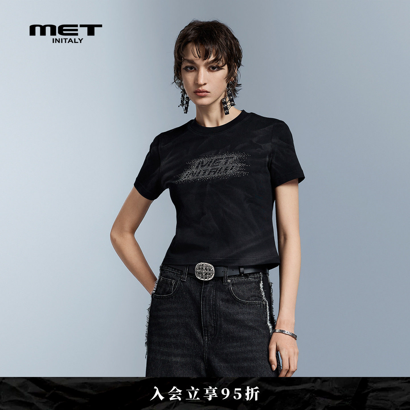 MET initaly夏季黑色印花短袖T恤女修身圆领酷帅风格上衣