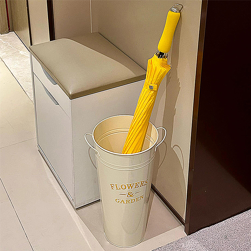 小红书同款雨伞收纳架家用入户门口玄关放伞神器装伞桶铁皮醒花桶