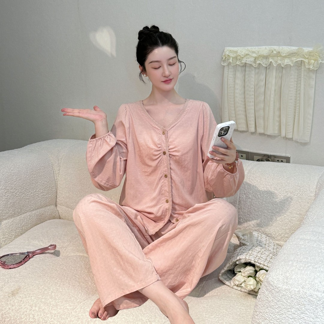 菠萝1【秋日玫瑰】长袖长裤纯欲粉色显瘦秋冬季女套装法式睡衣