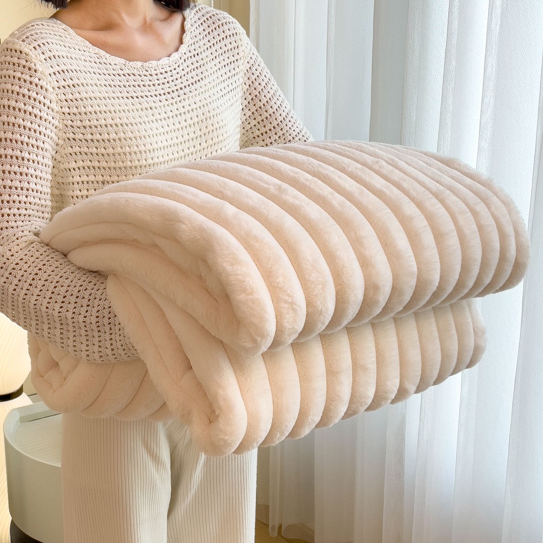 冬季加厚毛毯盖被沙发毯珊瑚绒毯子办公室午睡毯披肩毛毯午睡盖毯
