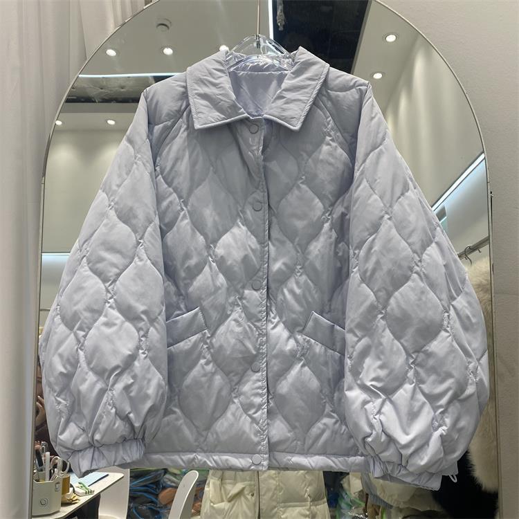 韩版宽松洋气菱格翻领羽绒服女2022年冬季新款亮色白鸭绒外套潮