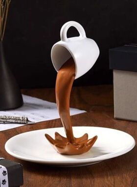 悬浮电视墙摆件ins风立体悬浮咖啡杯工艺品小摆件创意桌面玄关奶