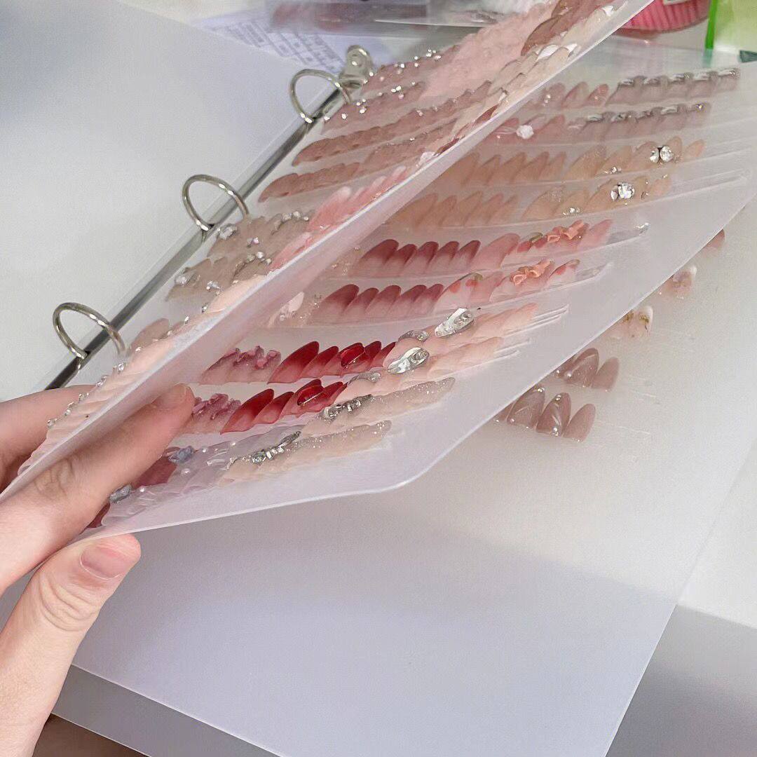 色卡甲片分类收纳册磨砂质感穿戴美甲透明展示板模板美甲收纳册