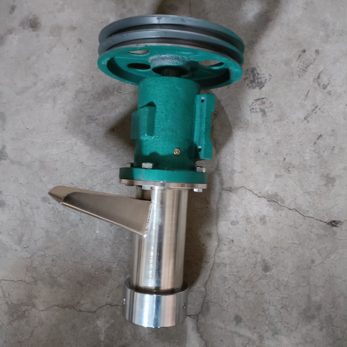 100型牛筋面辣条机机头带模具可做辣条辣片辣棒牛筋面辣丝等图片