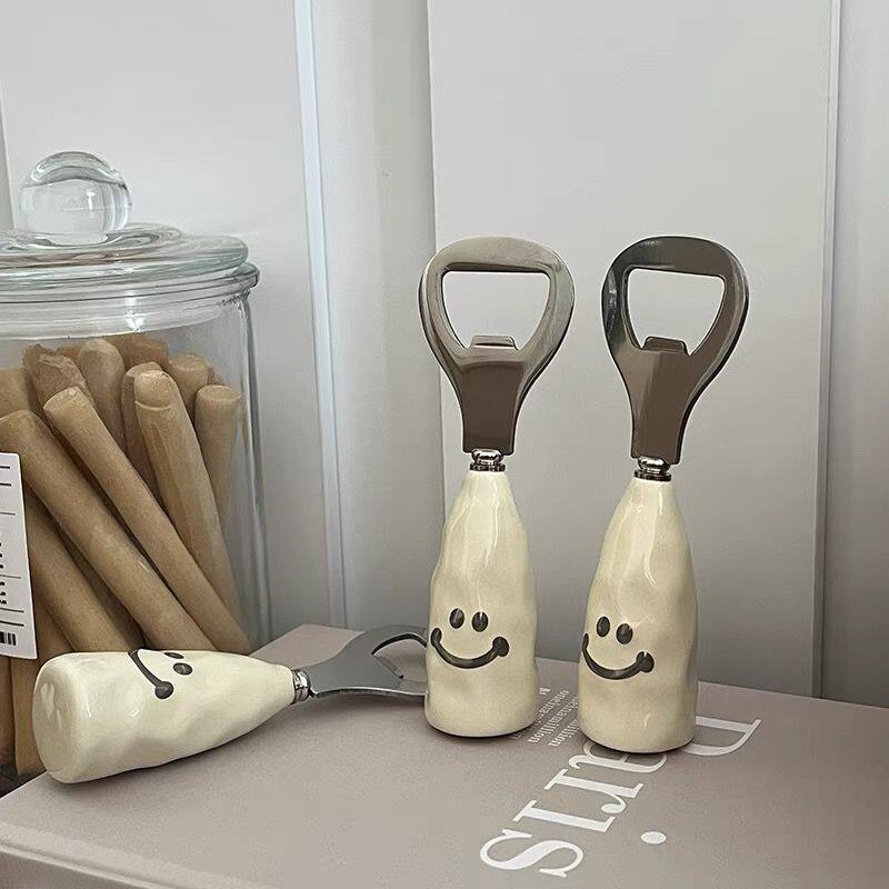笑脸高颜值啤酒开瓶器创意可爱酒瓶起子家用启瓶器便携拧盖器