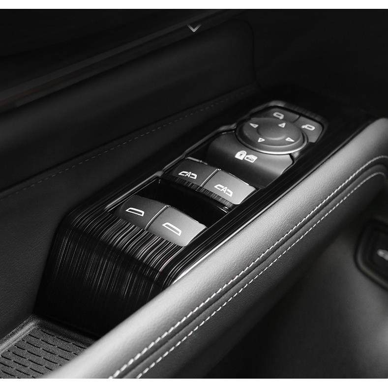 适用凯迪拉克CT4车门升窗按键面板装饰贴ct4内饰改装金属防护贴片