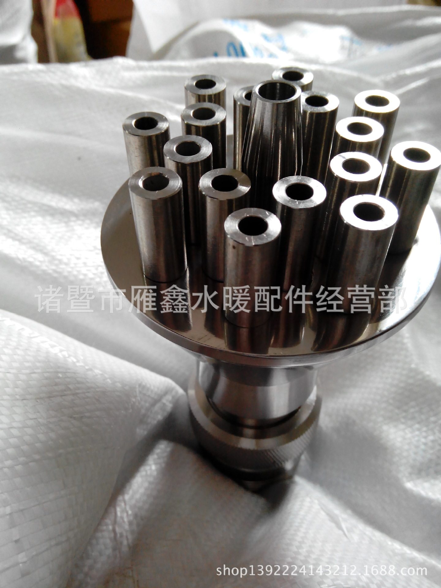 1.5寸dn40喷淋喷头万向可调不锈钢集流直上喷泉喷头水景景观