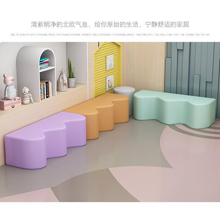 幼儿园培训机构大厅走廊儿童家长休息等候区异形长条沙发凳子组合