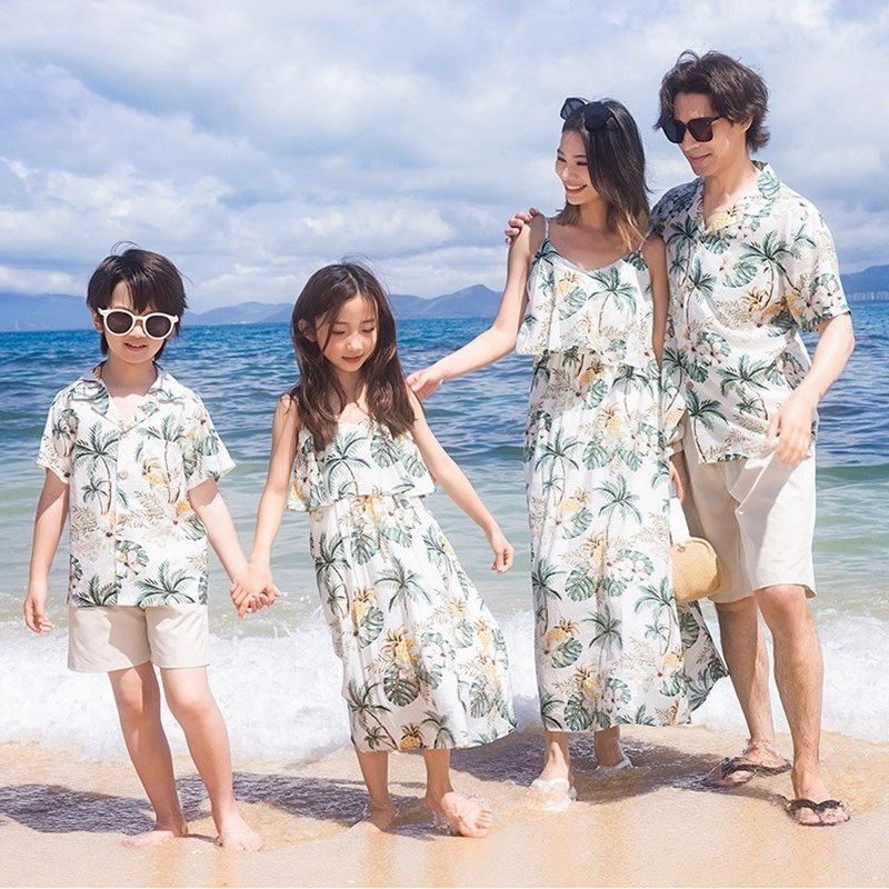 度假亲子装一家四口夏威夷森系母女装沙滩吊带连衣裙男童短袖衬衫