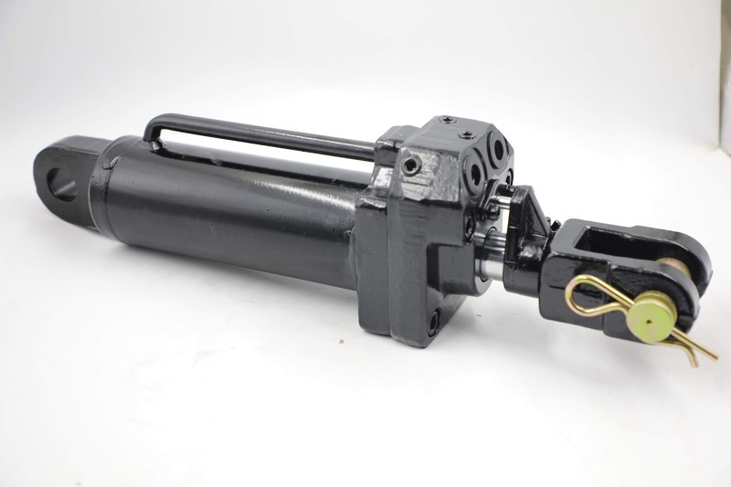 常州东风拖拉机554-3/604/654/704/804/904配件液压提升强压油缸