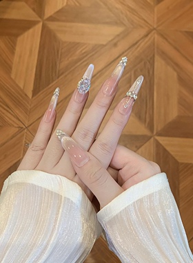 手工定制穿戴甲短款新年战甲红色爆闪满钻猫眼显白婚甲新娘孕妇甲