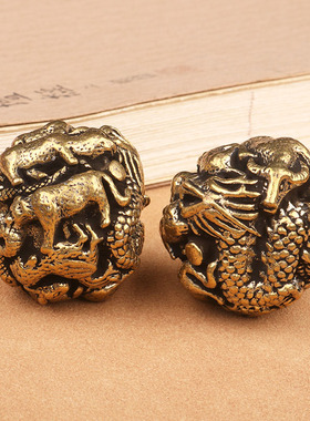 黄铜实心十二生肖健身球老年人保健手把玩件个性核桃金属手球练手