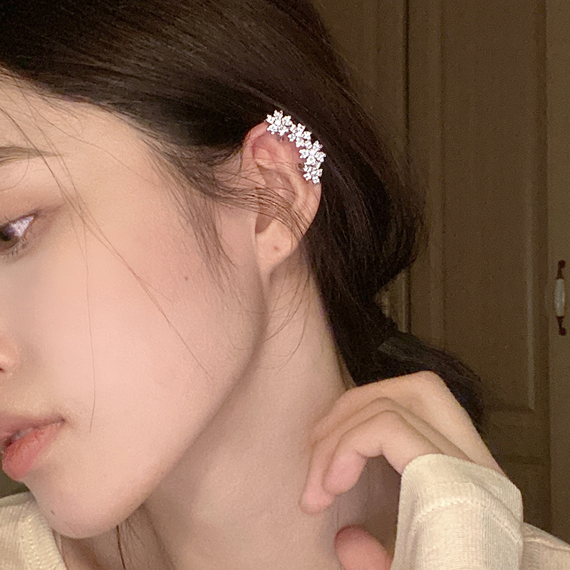 耳夹无耳洞耳骨夹气质高级感满钻花朵女耳挂小众设计感精灵耳耳饰