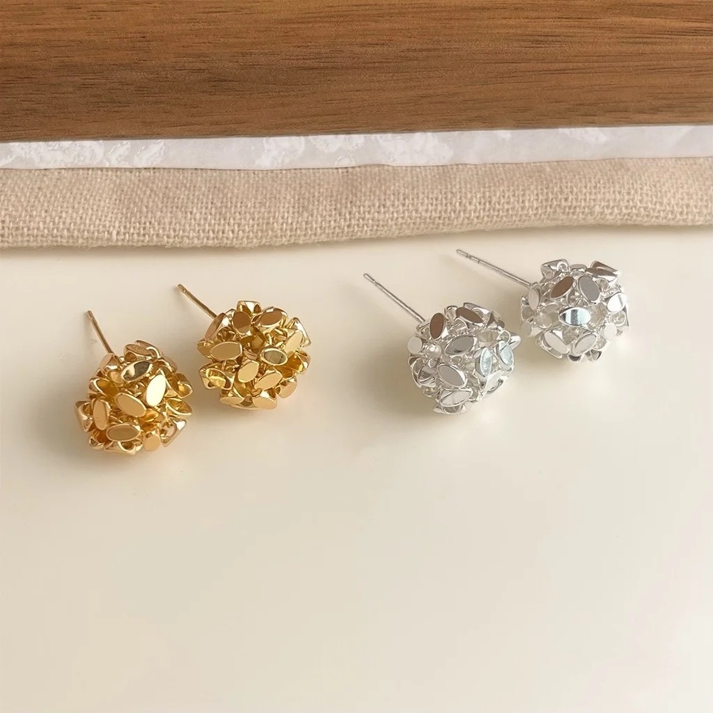 「金属花簇」纯银耳钉简约气质通勤款立体球形绣球花百搭时尚耳环