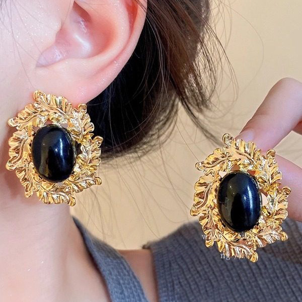 纯银耳钉欧美中古风法式轻奢独特耳环2026新款爆款小众设计感耳饰,饰品/流行首饰/时尚饰品新,耳环,淘宝优惠券,粉丝福利购,淘宝优惠卷