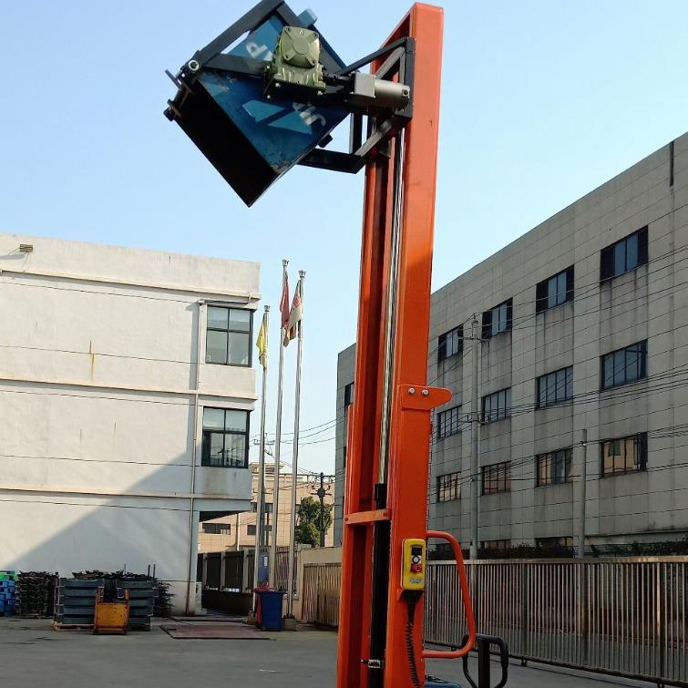 北京全电动倾倒翻转车全自动油桶车堆高倒料车遥控叉车投料车现货