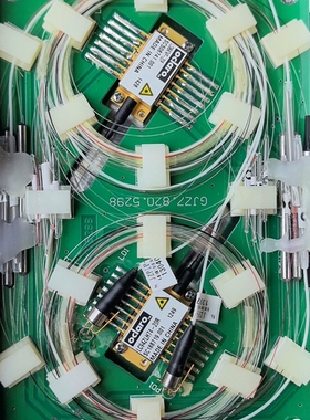 {议价}oclaro LC96A74P-20R 泵浦激光器 ,蝶形