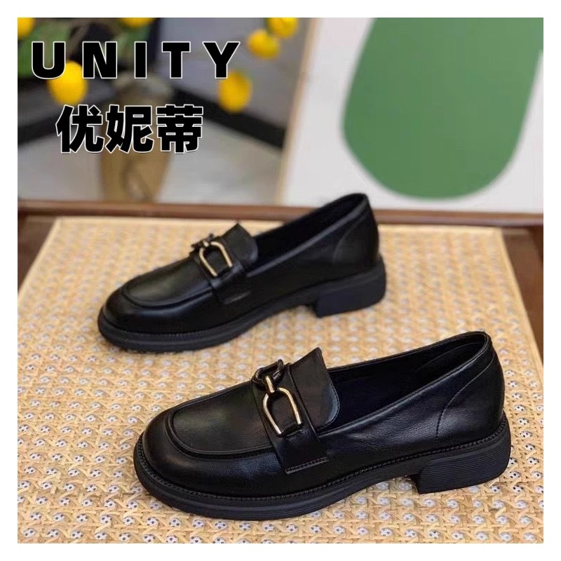 现货女款少女心新娘鞋ins增高春秋乐福鞋银色皮鞋女一脚蹬扣小羊