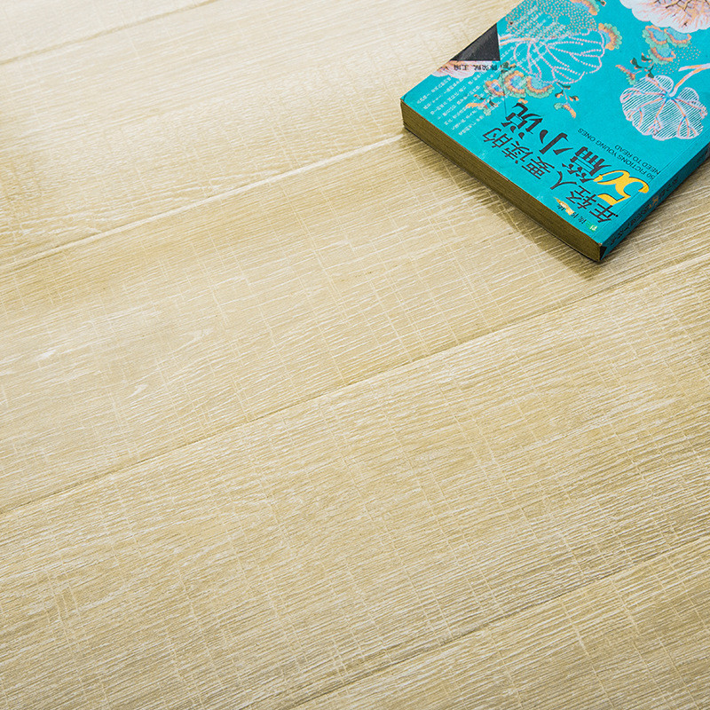 强化12mm灰色工程商业空间溜冰场室内地暖地板强化木地板复合地板