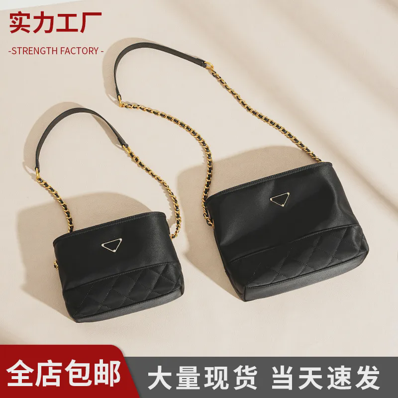 新款小方包黑色链条包大容量牛津布单肩女士通勤百搭包包斜挎厂家,运动包/户外包/配件,单肩包,淘宝优惠券,粉丝福利购,淘宝优惠卷