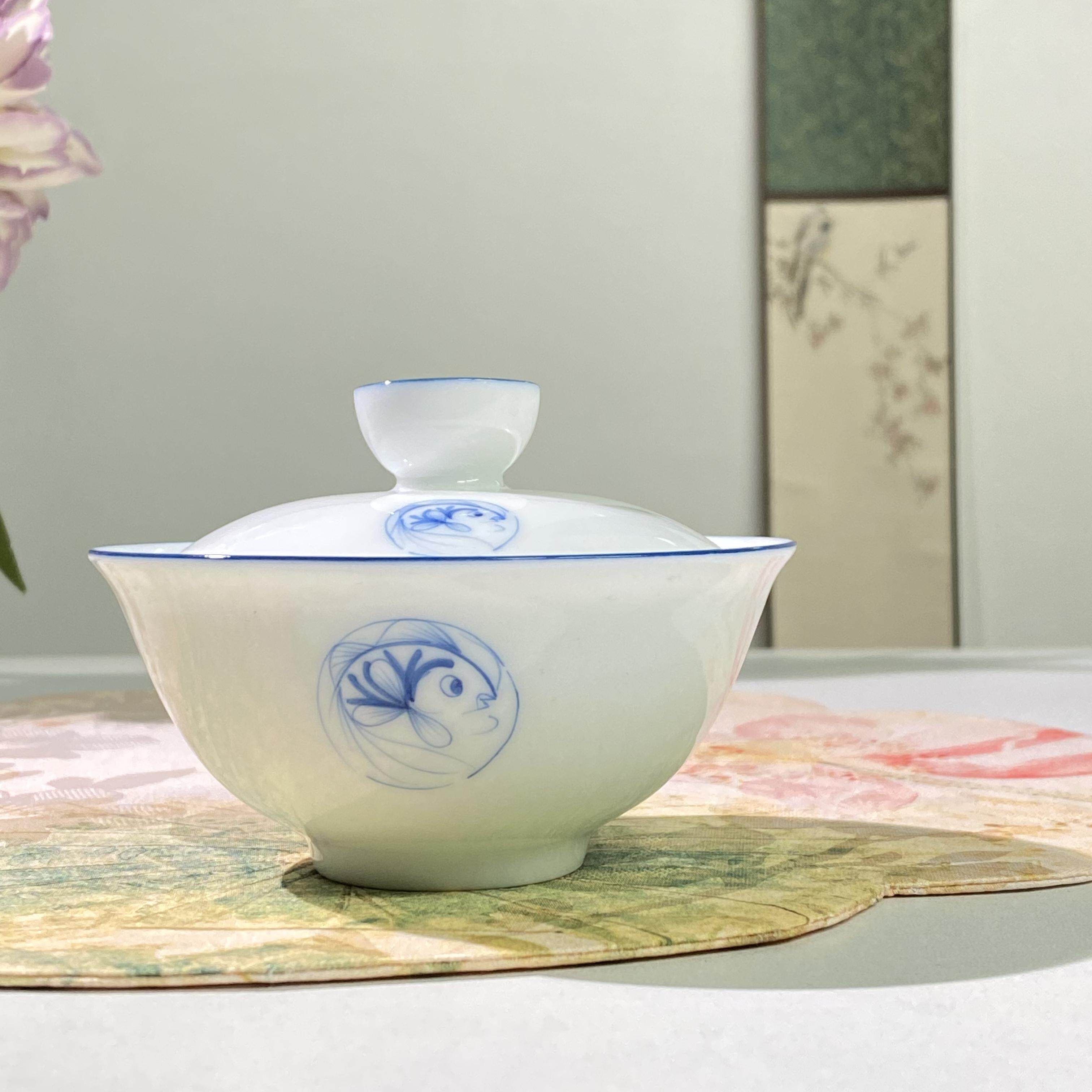 君青手绘青花鱼戏三才盖碗简约轻奢家用陶瓷功夫茶具白瓷泡茶碗