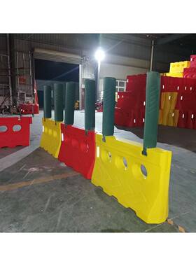 滚塑三孔水马1400x750-7公斤