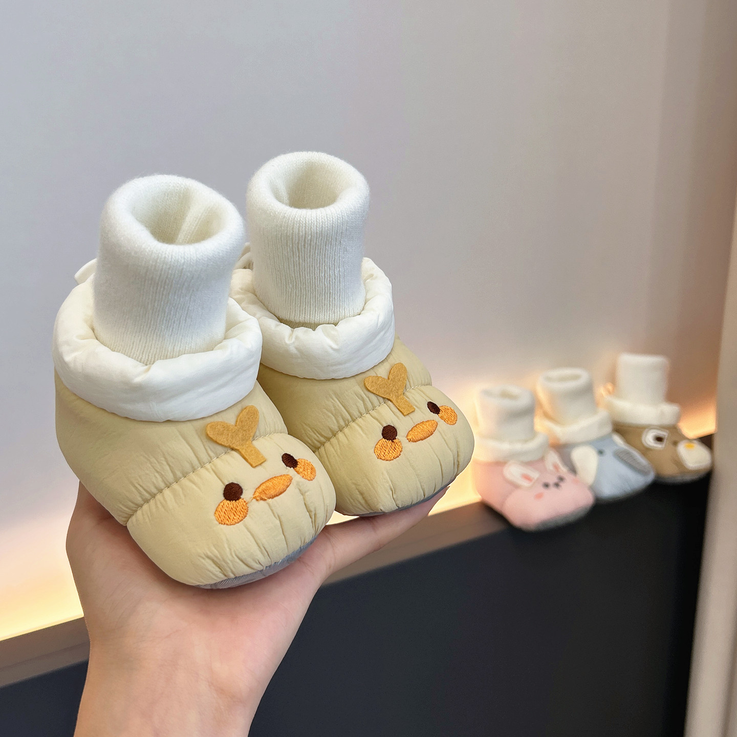 秋冬季婴儿加绒保暖鞋袜