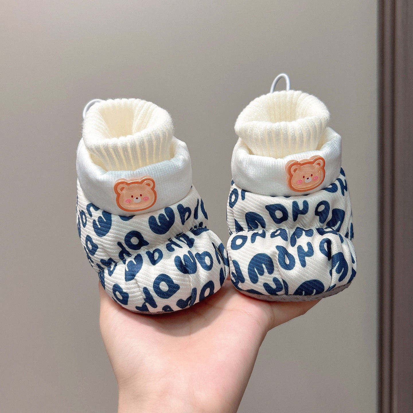 秋冬宝宝软底加绒步前鞋棉鞋