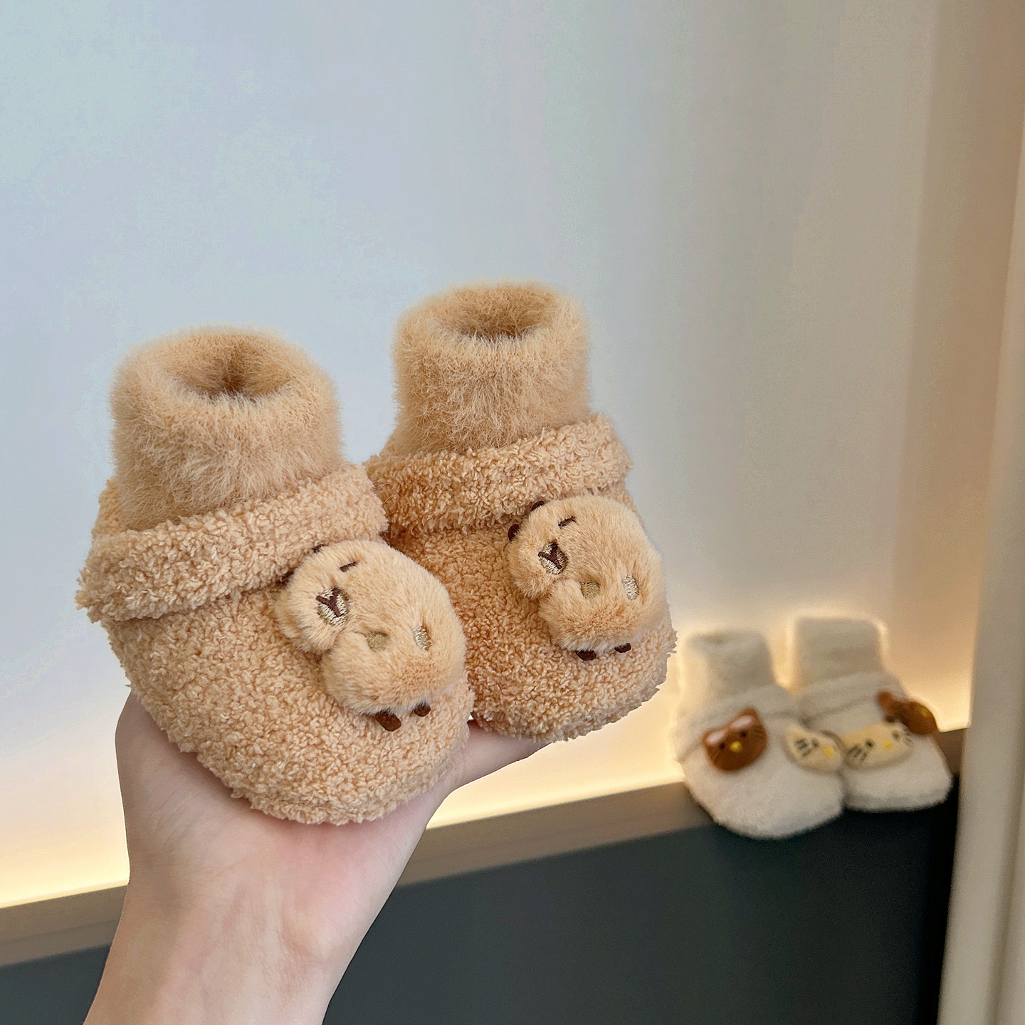 冬季软底加绒加厚保暖步前鞋