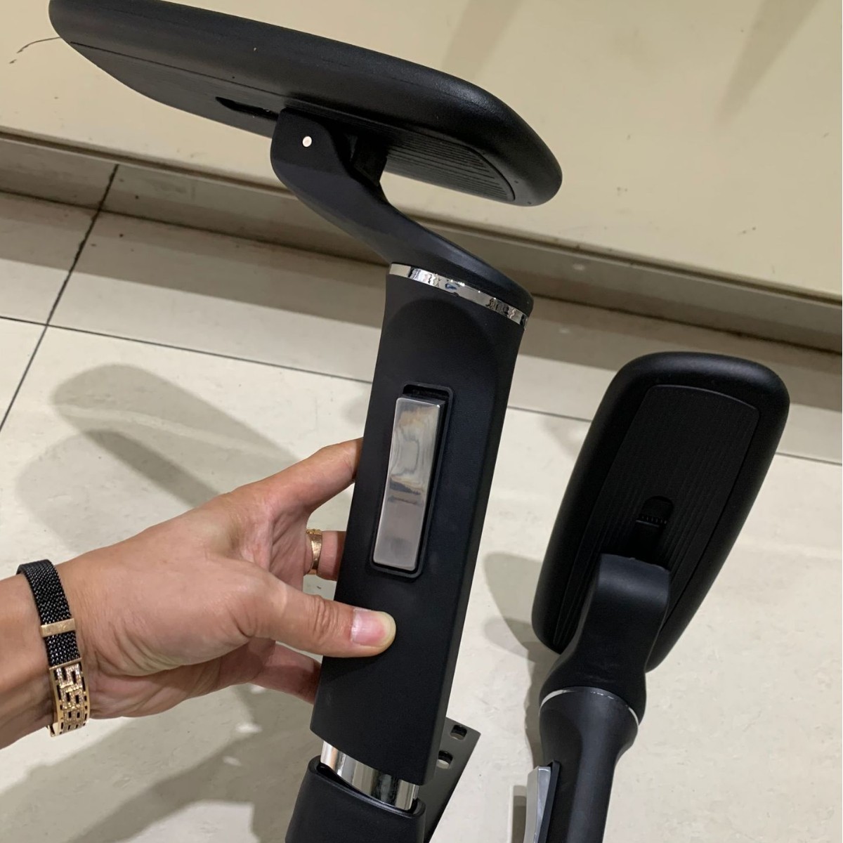 工厂直销椅子扶手5D扶手转椅高端扶手多功能扶手家具椅子配件扶手