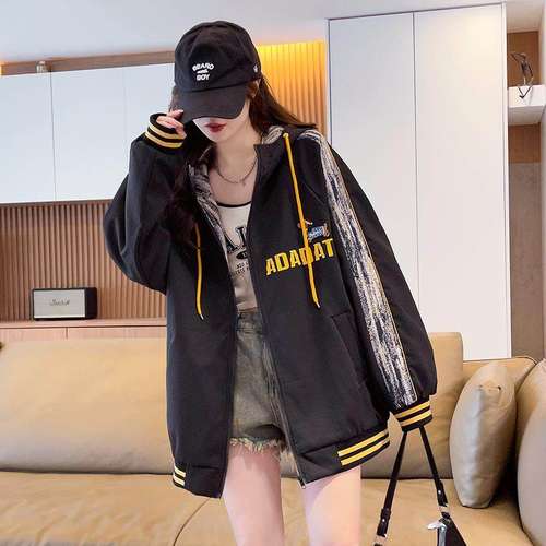 初秋外套女2025新款学生韩系学院风撞色条纹刺绣棒球服夹克上衣潮