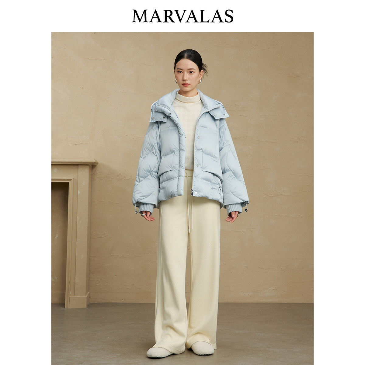 【粉丝专属】曼德诗短款羽绒服2025冬季新款时尚连帽设计面包