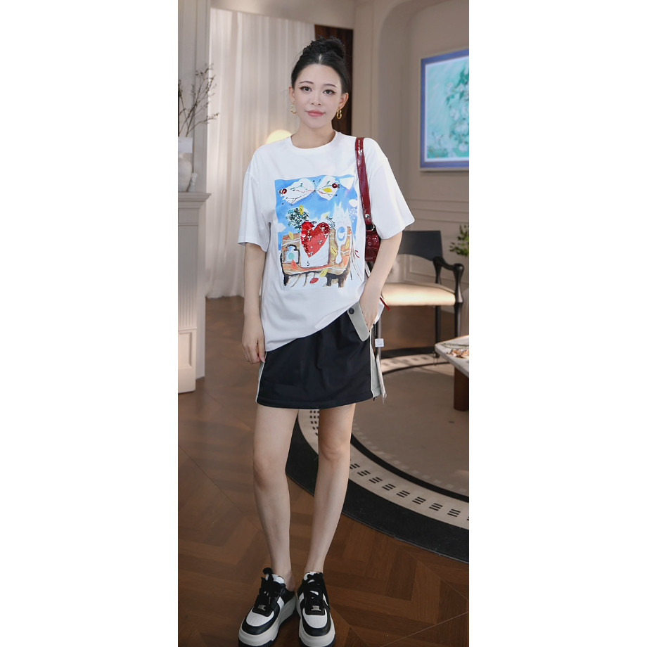 【廖廖粉丝专属】简约干练圆领设计感花朵印花短