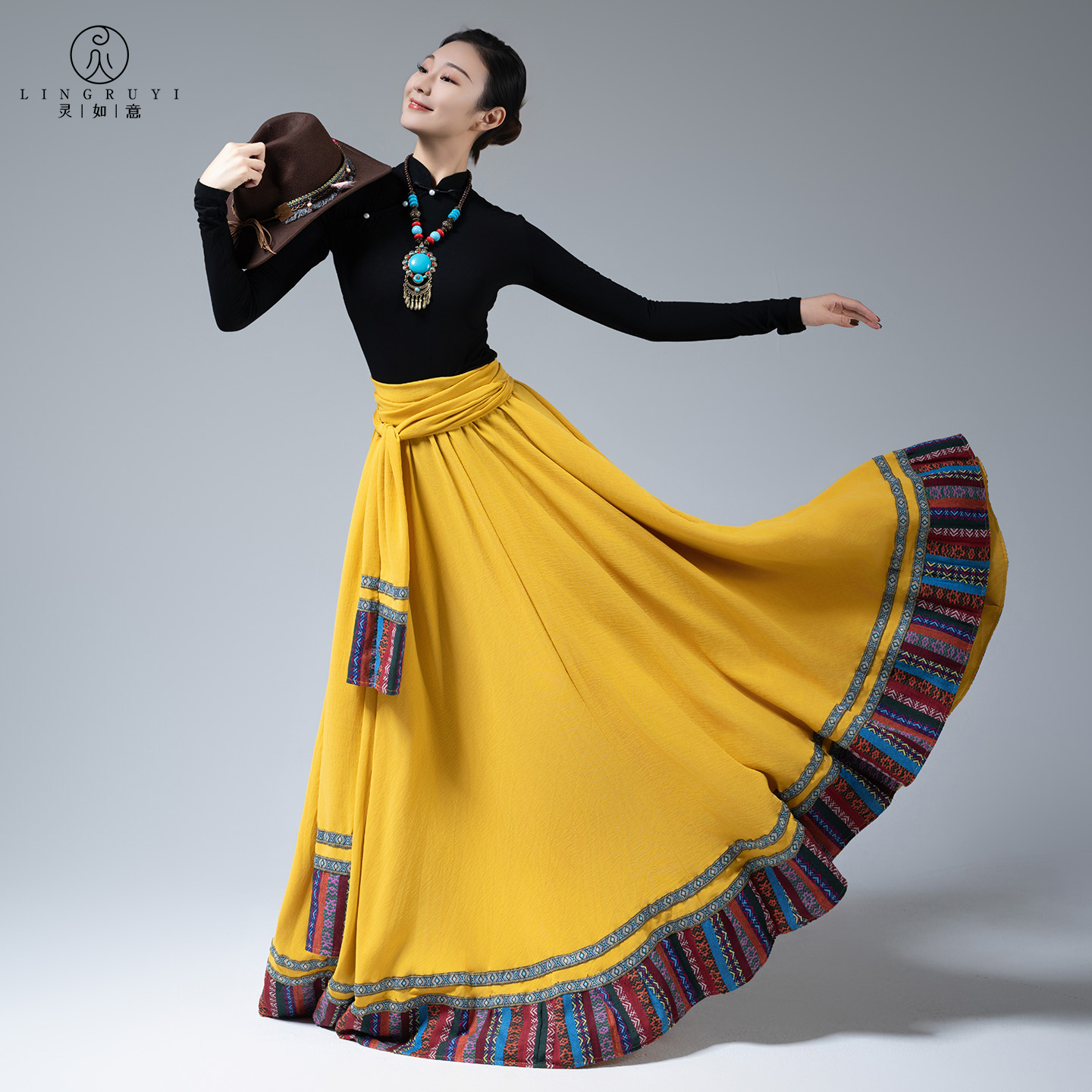 藏族舞蹈演出服大摆裙民族广场舞