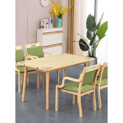 实木适老化餐桌椅养老院家具组合老年人休闲桌子康养社区公寓定制