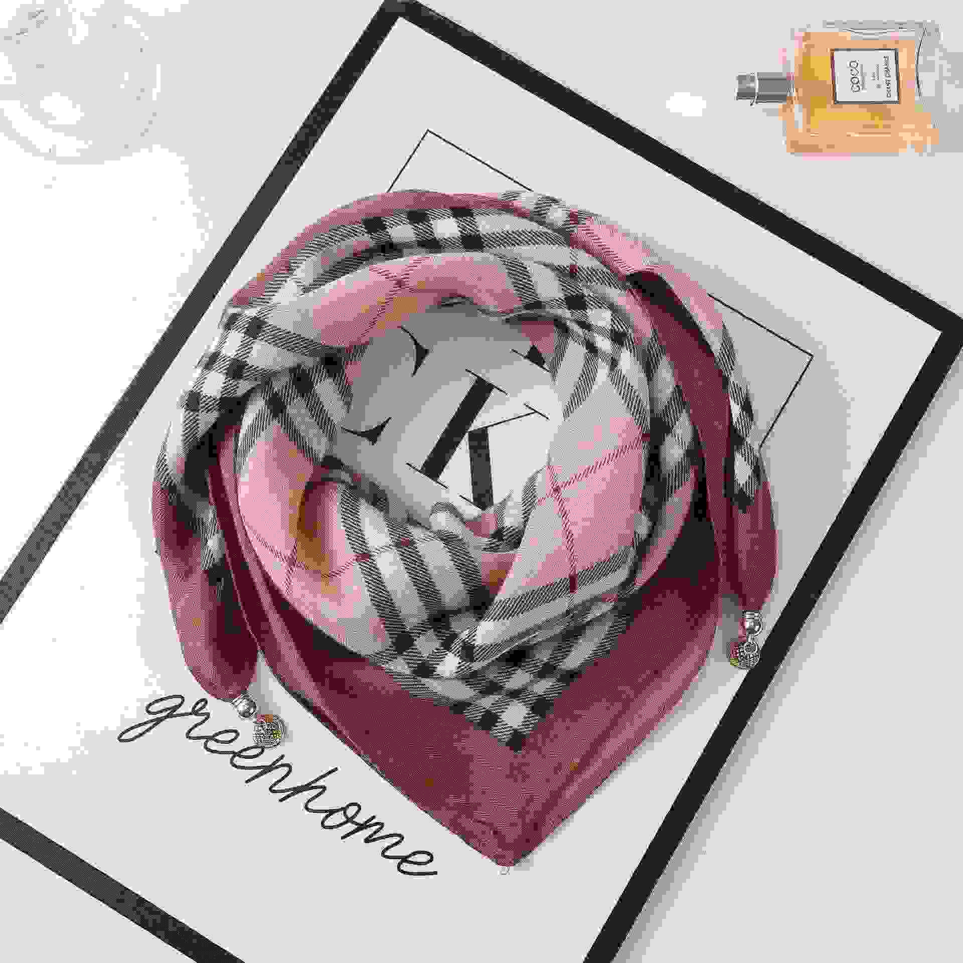 秋冬新款气质百搭护颈保暖围巾洋气领巾丝巾韩版小金球磁扣丝巾