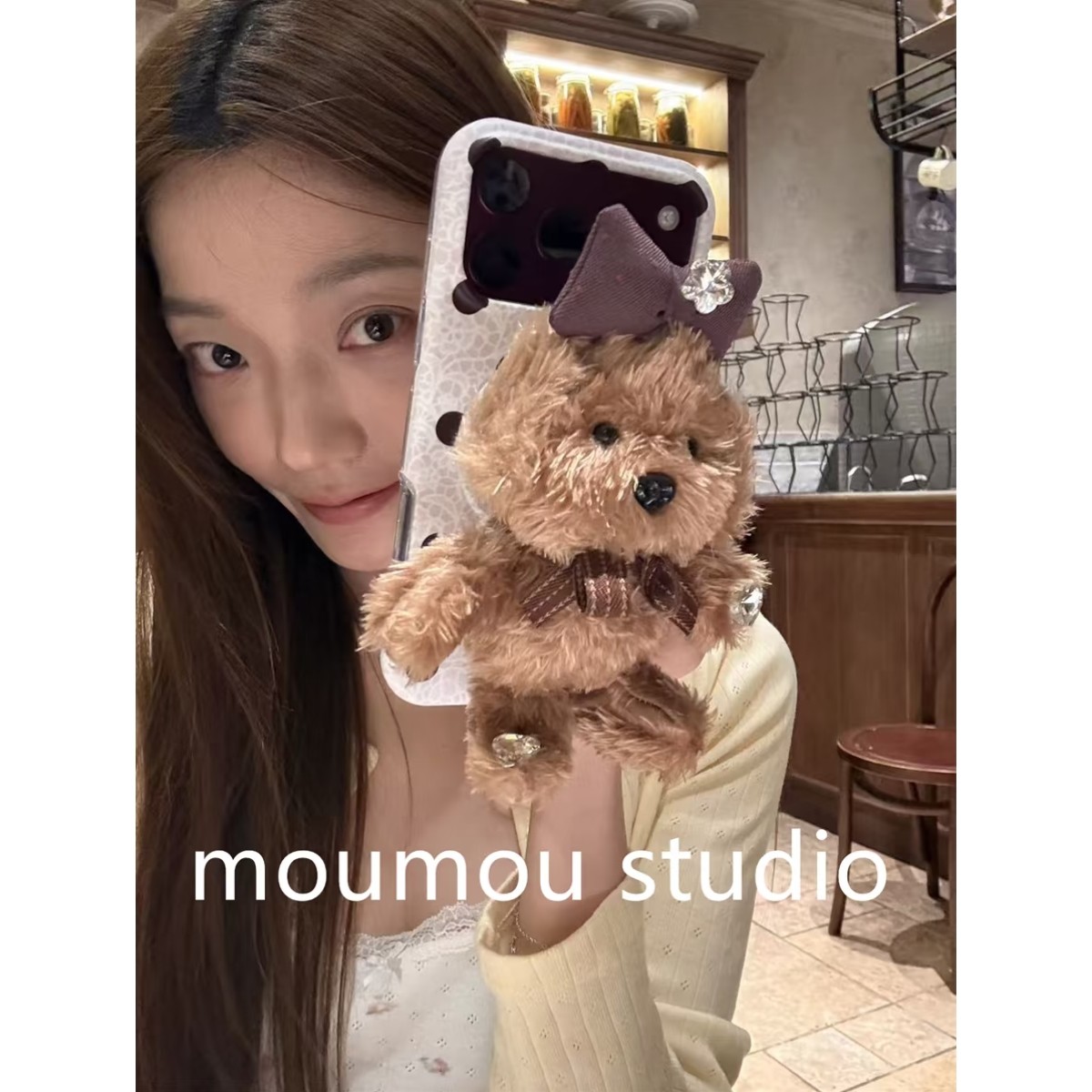 MOMOMOSTUDIOS韩系ins蕾丝波点磁吸毛绒小熊支架适用iPhone18promax新款17pro苹果手机壳16pro全包15防摔软壳