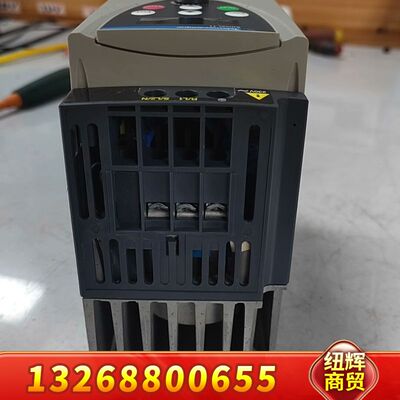 变频器0.75KW，ATV11HU18M21A，实物拍议价