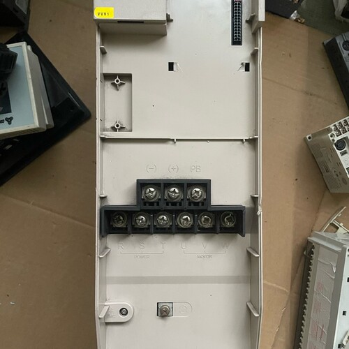伟创变频器380V22KW/30KW，型号:AC300-T3